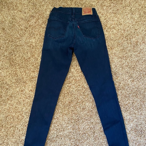 NWOT Levi Skinny Jeans - Picture 2 of 4